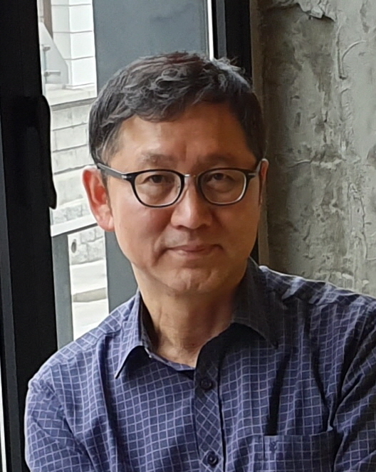 상반신 프로필(김래주).jpg